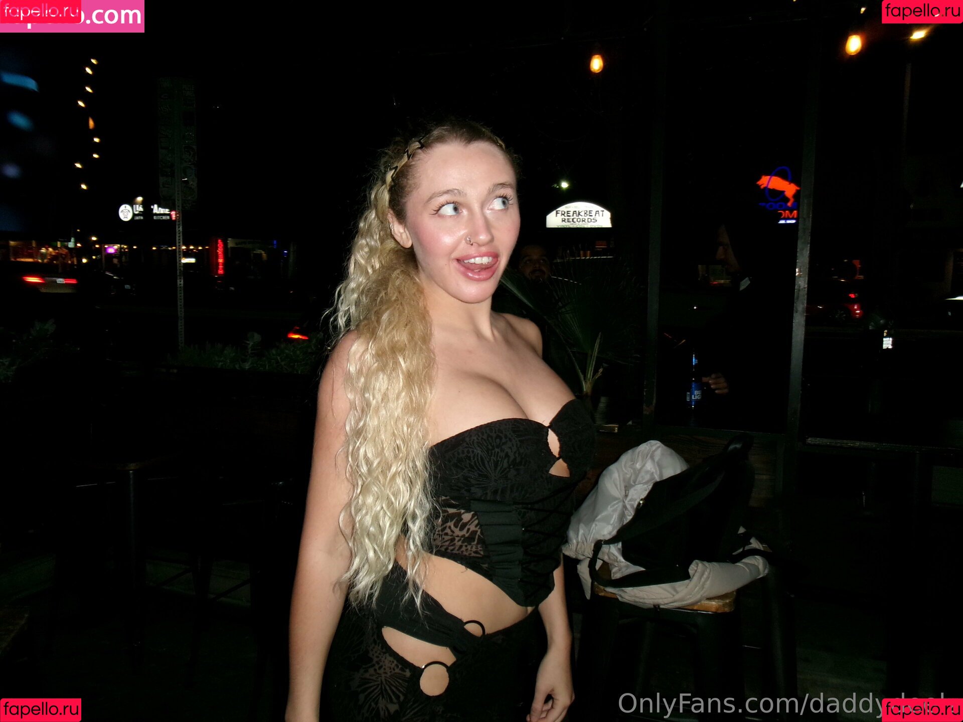 daddydeelz Onlyfans Photo Gallery 