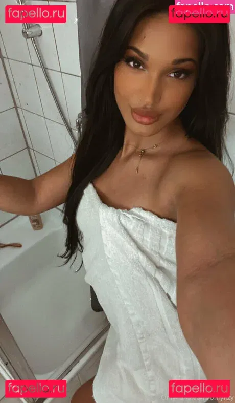 brownielizy Onlyfans Photo Gallery 