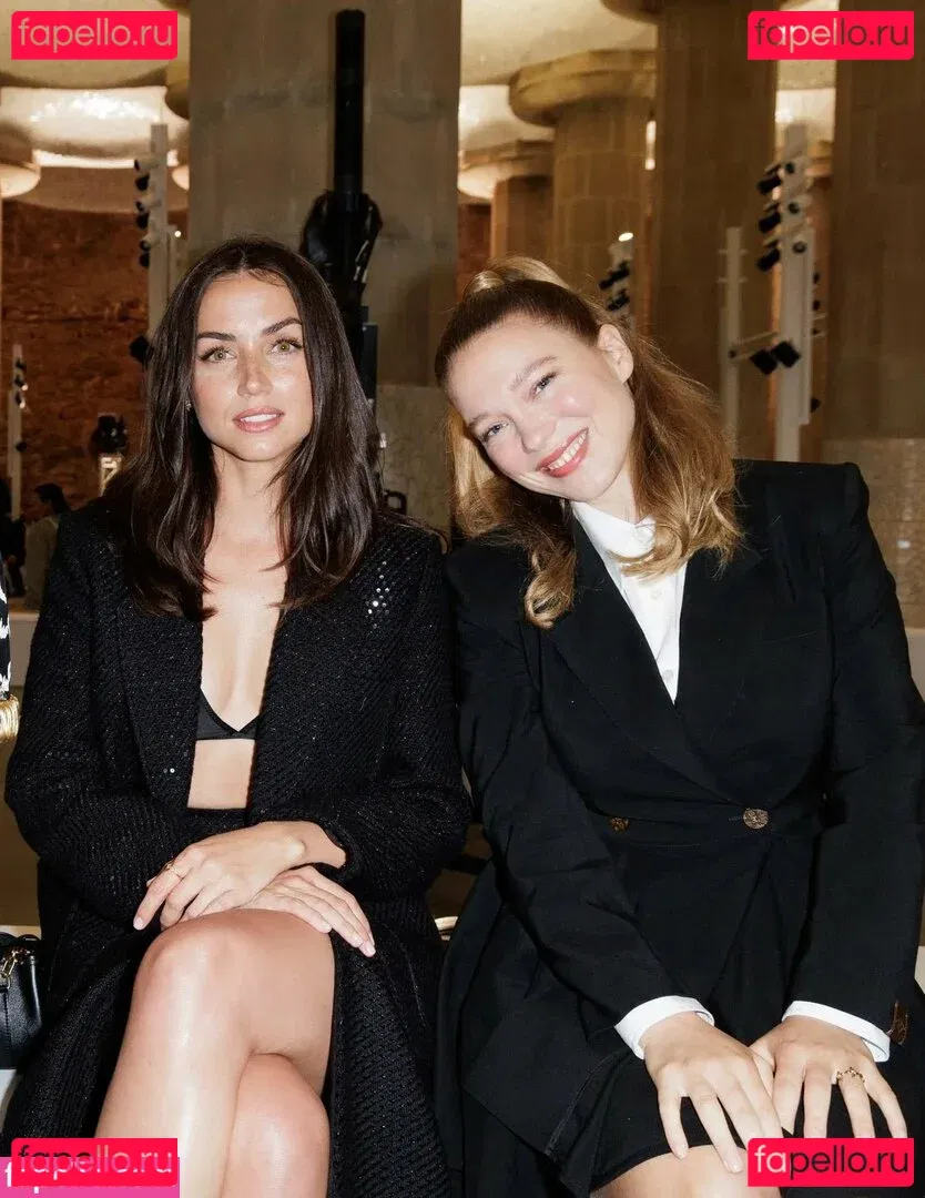 Lea Seydoux Onlyfans Photo Gallery 