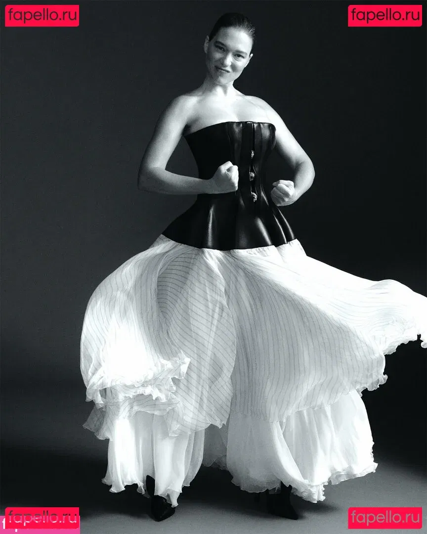 Lea Seydoux Onlyfans Photo Gallery 