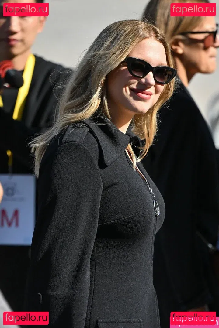 Lea Seydoux Onlyfans Photo Gallery 