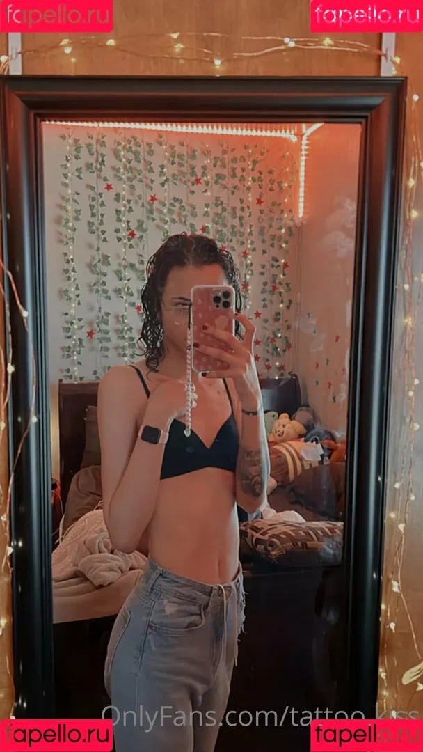 tattoo.kiss Onlyfans Photo Gallery 
