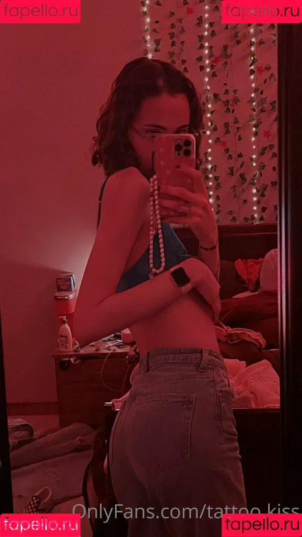 tattoo.kiss Onlyfans Photo Gallery 