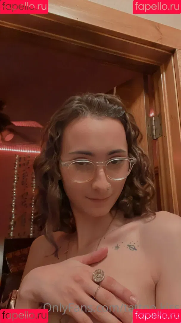 tattoo.kiss Onlyfans Photo Gallery 