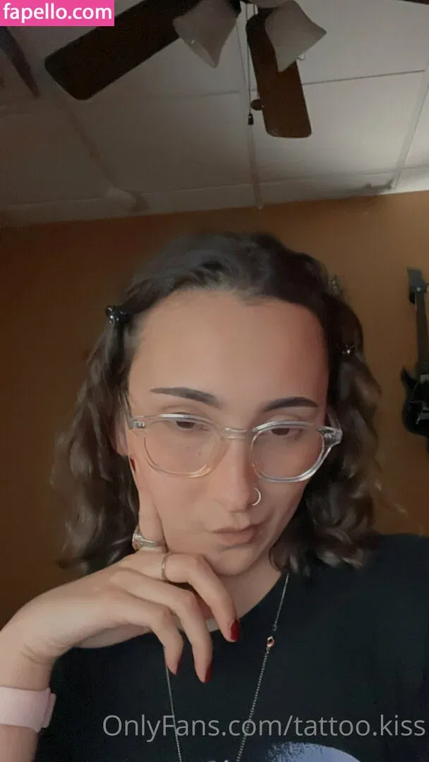 tattoo.kiss Onlyfans Photo Gallery 