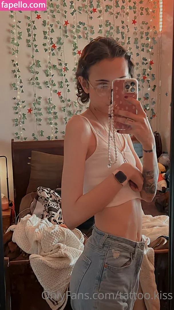 tattoo.kiss Onlyfans Photo Gallery 