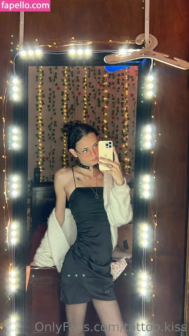 tattoo.kiss Onlyfans Photo Gallery 