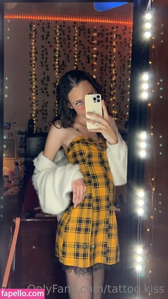 tattoo.kiss Onlyfans Photo Gallery 