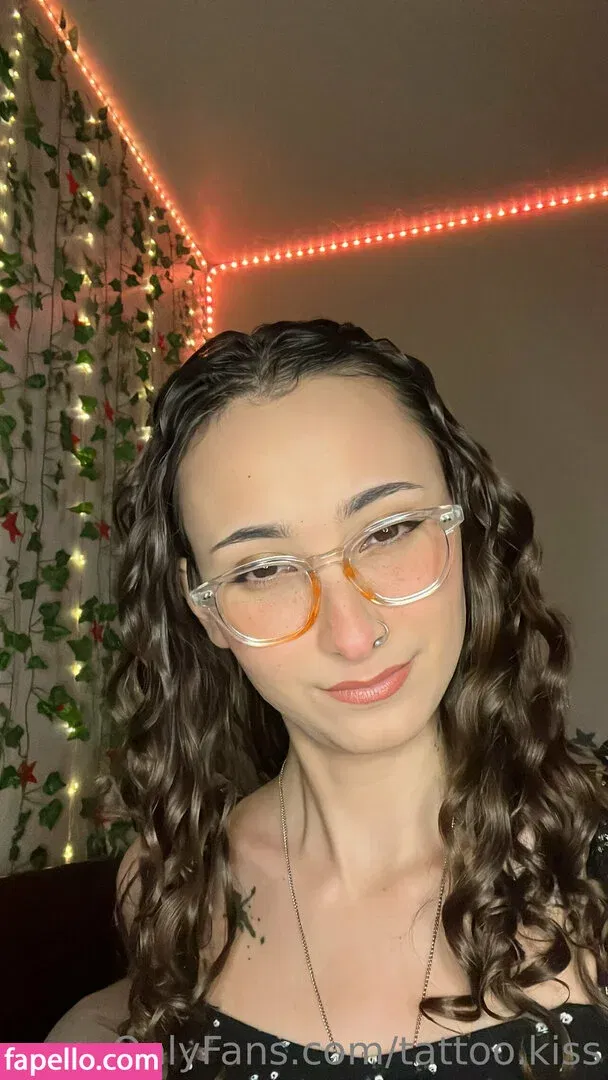 tattoo.kiss Onlyfans Photo Gallery 