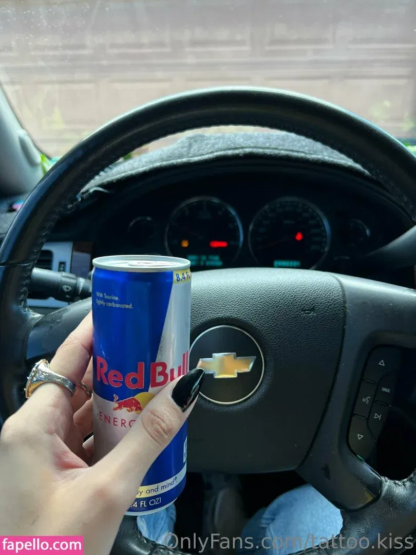 tattoo.kiss Onlyfans Photo Gallery 