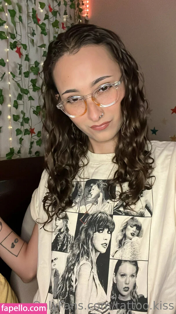 tattoo.kiss Onlyfans Photo Gallery 