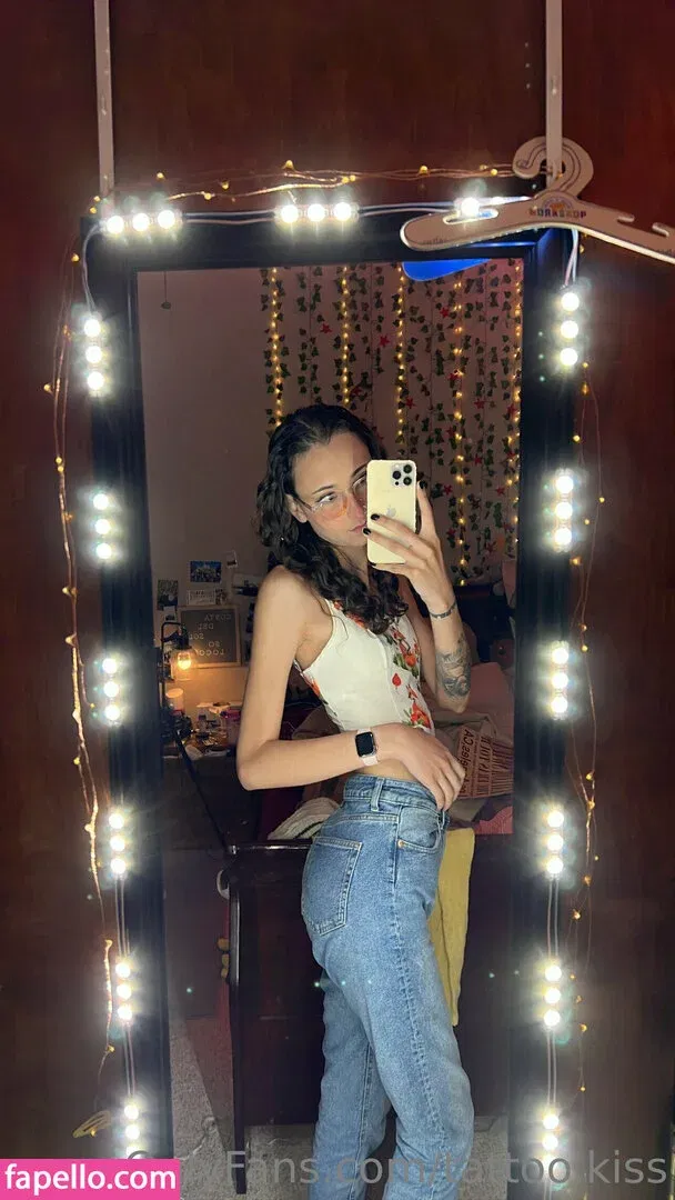 tattoo.kiss Onlyfans Photo Gallery 