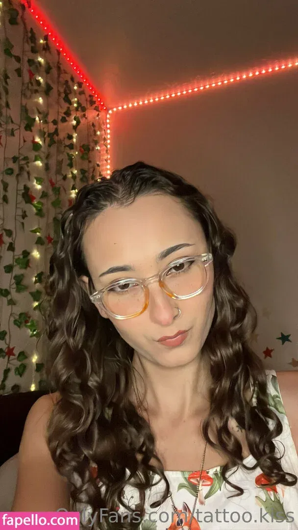 tattoo.kiss Onlyfans Photo Gallery 