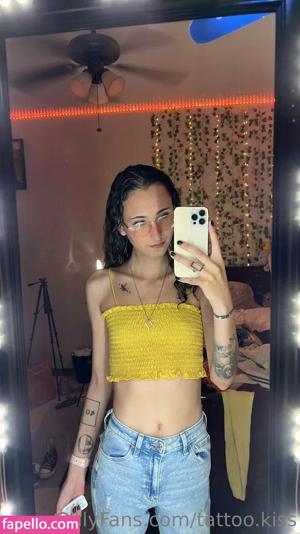 tattoo.kiss Onlyfans Photo Gallery 