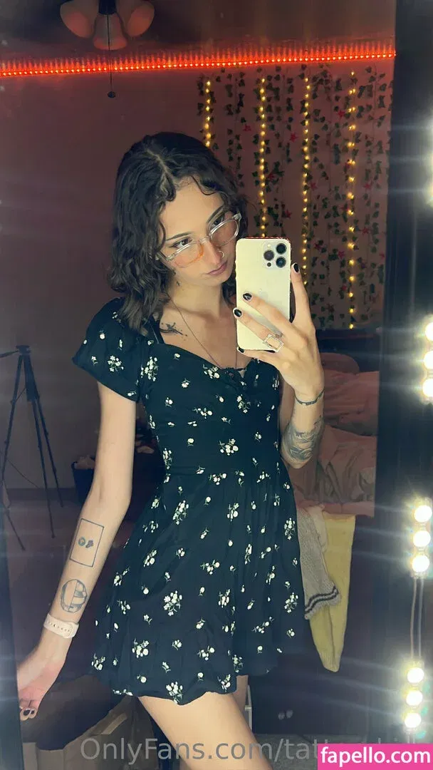 tattoo.kiss Onlyfans Photo Gallery 