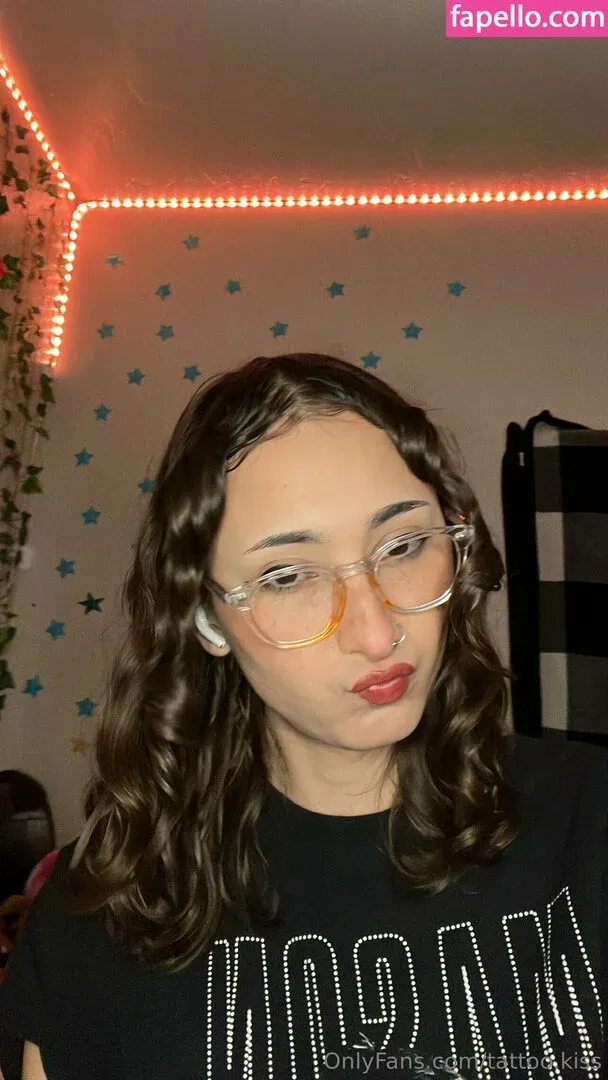 tattoo.kiss Onlyfans Photo Gallery 