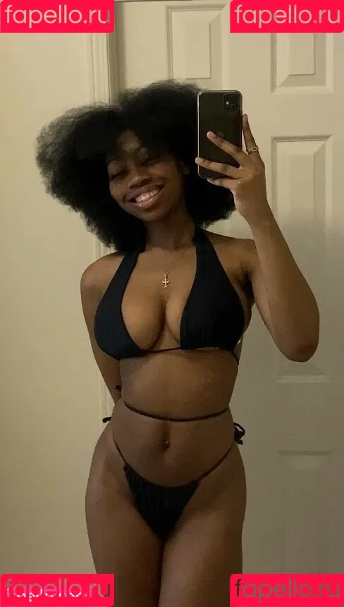 Liltecette Onlyfans Photo Gallery 