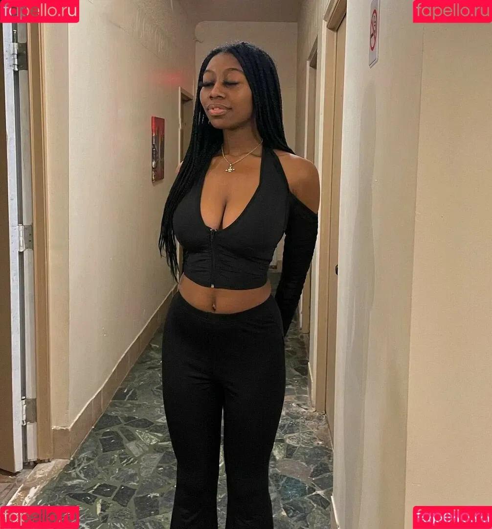 Liltecette Onlyfans Photo Gallery 