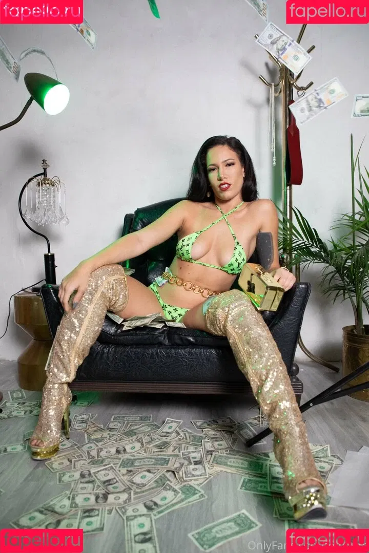 femdom Onlyfans Photo Gallery 