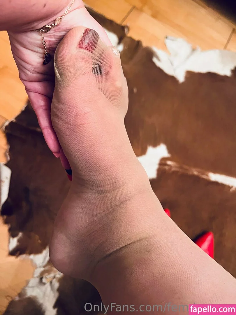 femdom Onlyfans Photo Gallery 