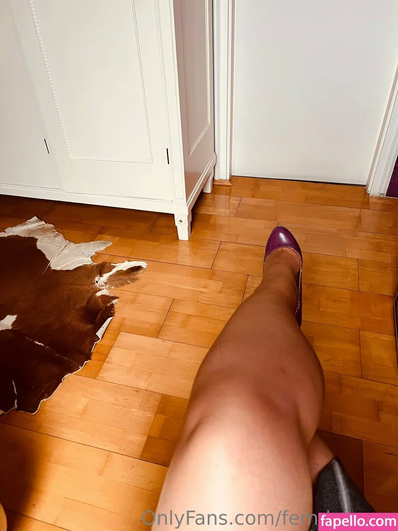 femdom Onlyfans Photo Gallery 