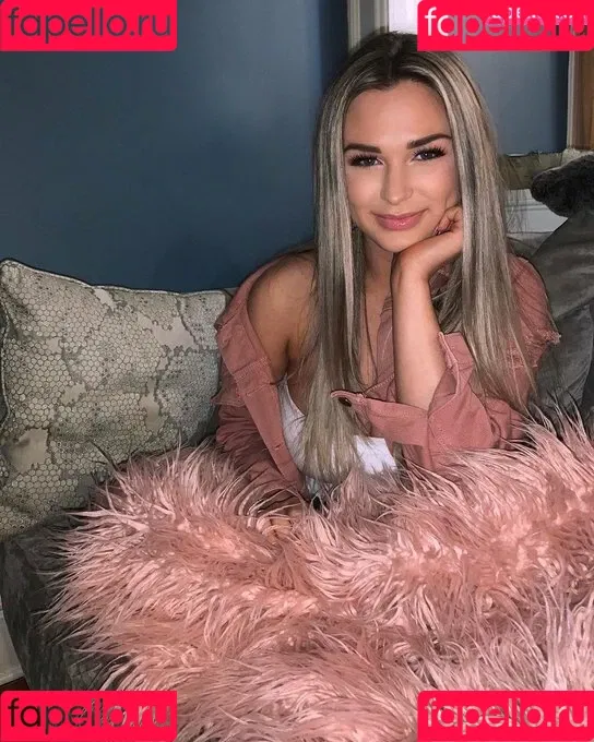 Cassandra Spano Onlyfans Photo Gallery 