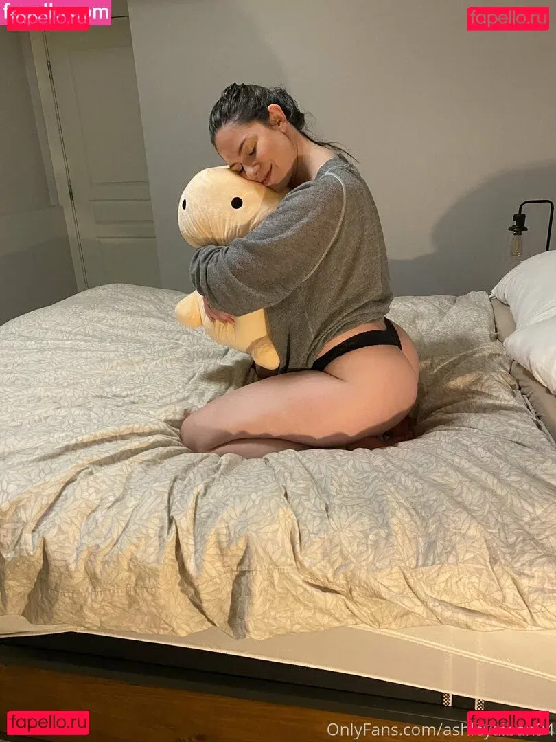 ashleyalban94 Onlyfans Photo Gallery 