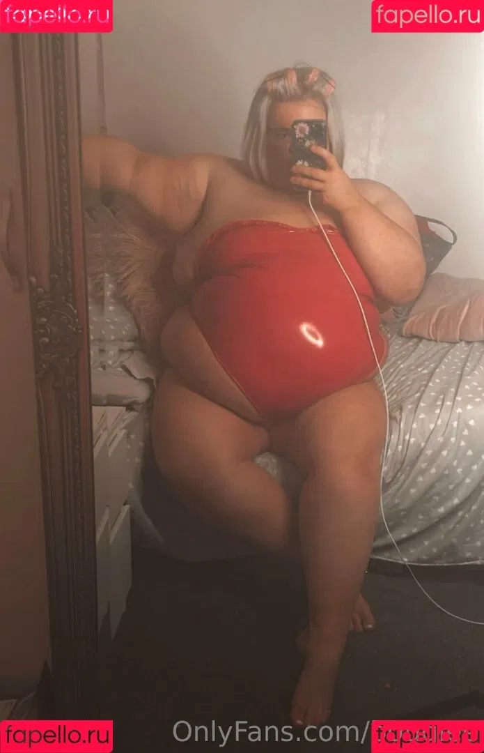 b0ugiee Onlyfans Photo Gallery 