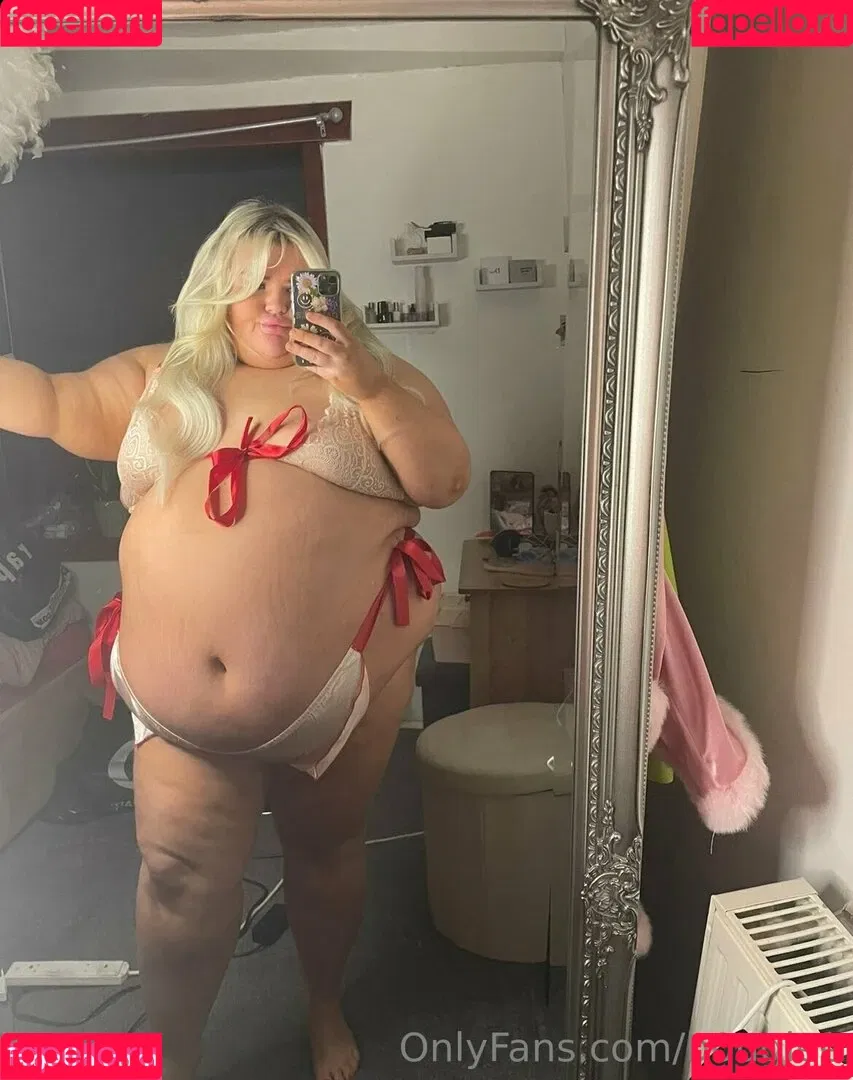 b0ugiee Onlyfans Photo Gallery 