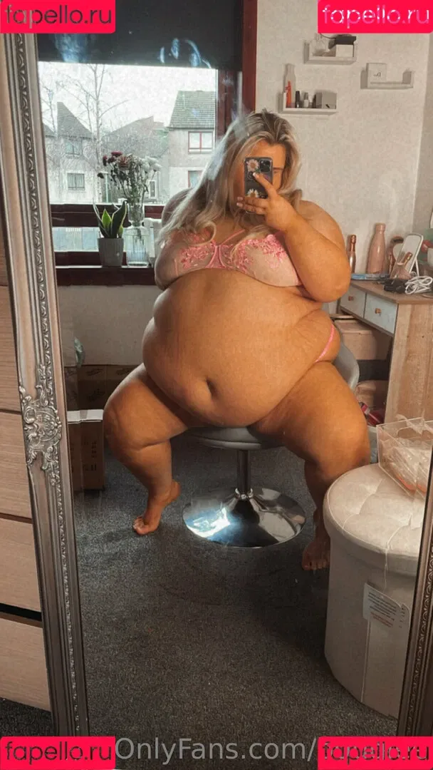 b0ugiee Onlyfans Photo Gallery 