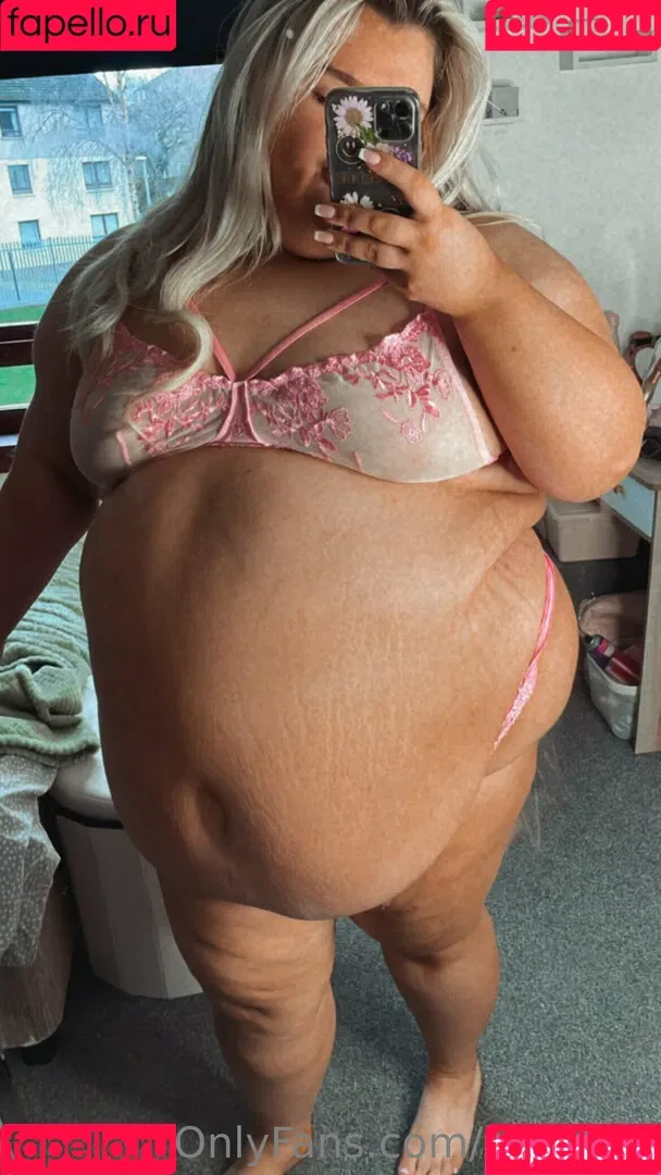 b0ugiee Onlyfans Photo Gallery 