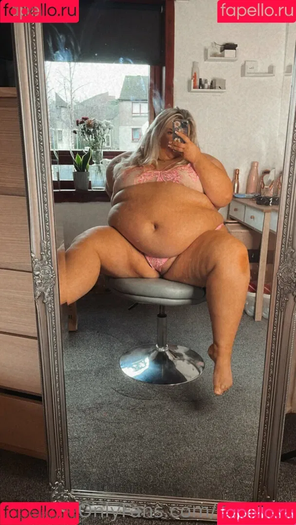 b0ugiee Onlyfans Photo Gallery 