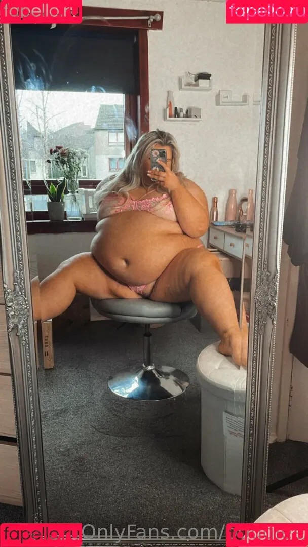 b0ugiee Onlyfans Photo Gallery 