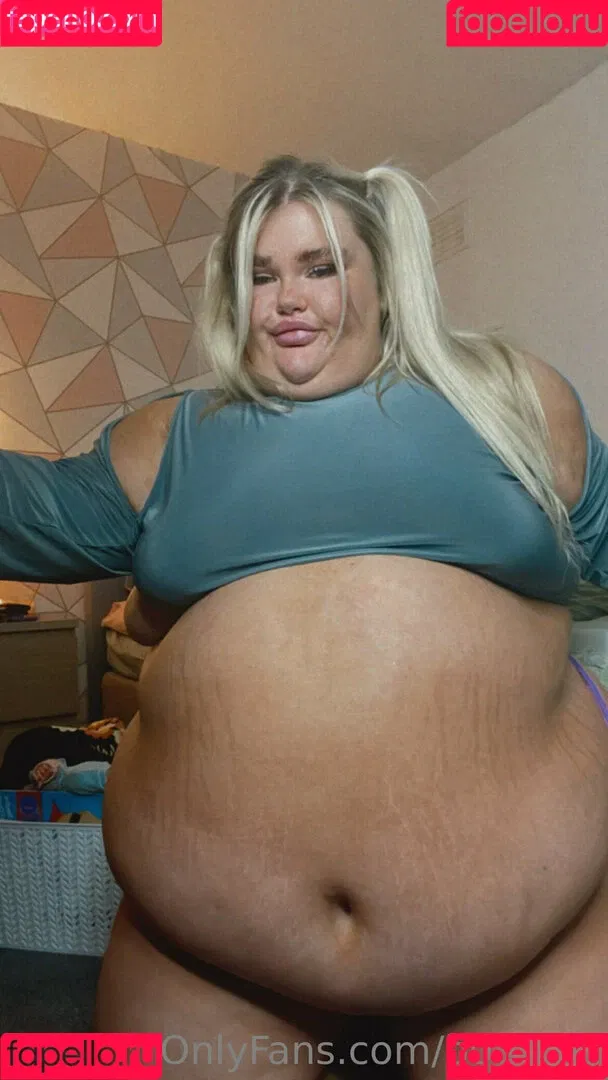 b0ugiee Onlyfans Photo Gallery 