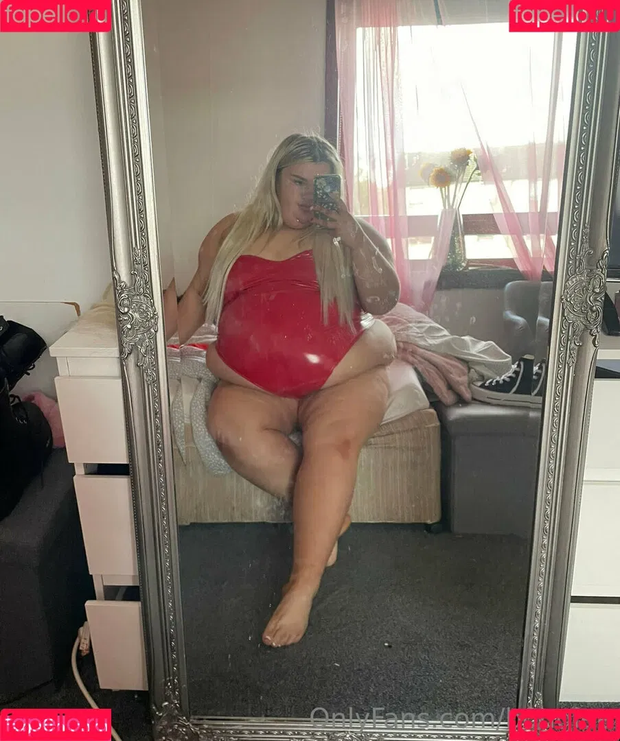 b0ugiee Onlyfans Photo Gallery 