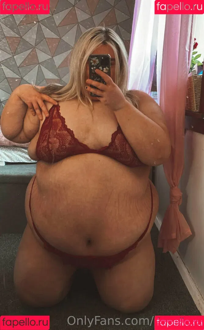 b0ugiee Onlyfans Photo Gallery 