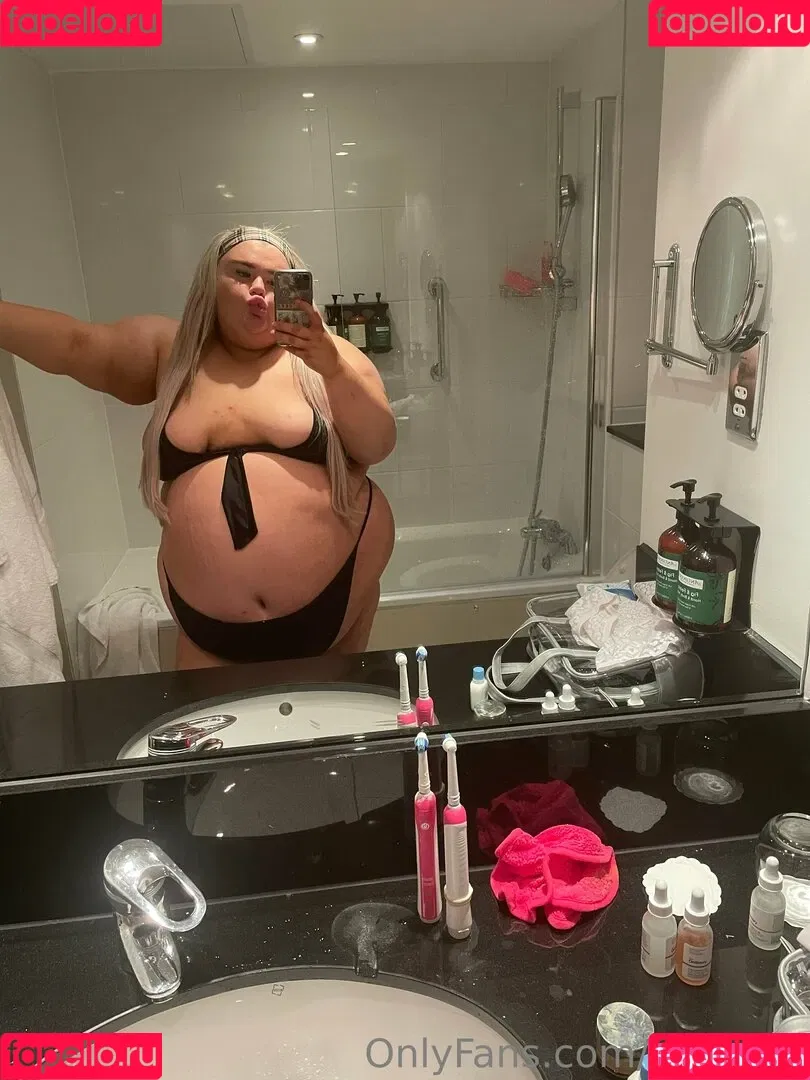 b0ugiee Onlyfans Photo Gallery 