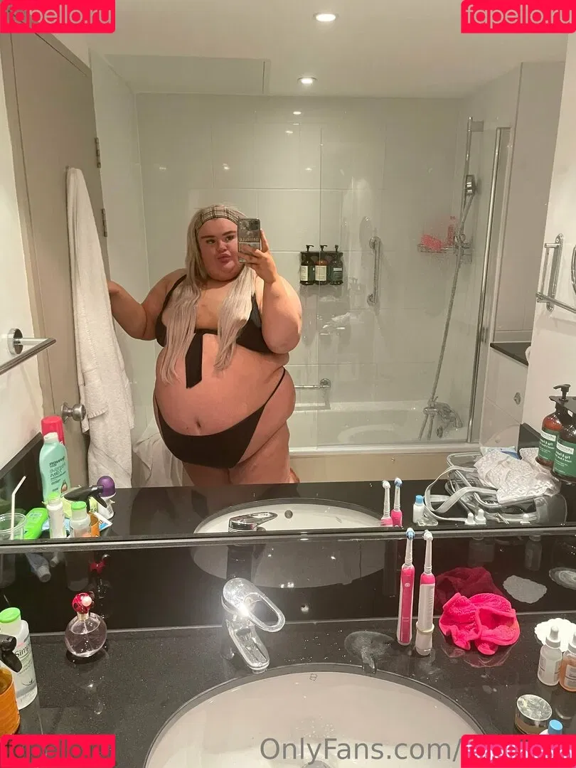 b0ugiee Onlyfans Photo Gallery 