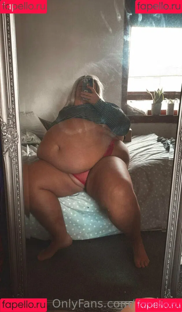 b0ugiee Onlyfans Photo Gallery 