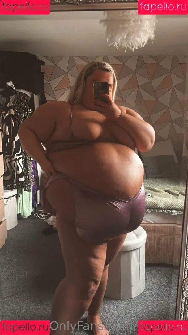 b0ugiee Onlyfans Photo Gallery 