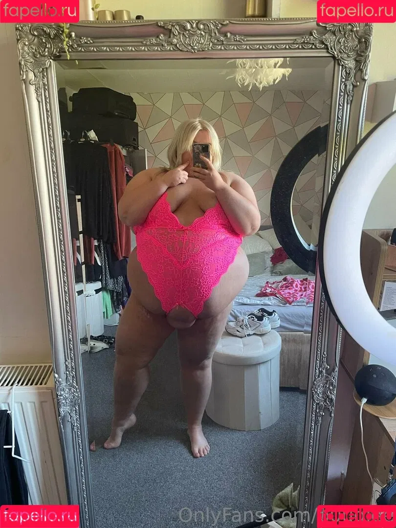 b0ugiee Onlyfans Photo Gallery 