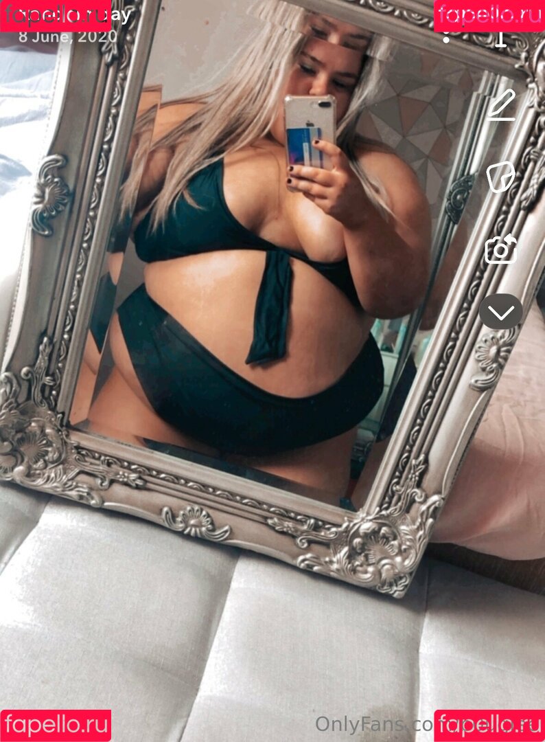 b0ugiee Onlyfans Photo Gallery 