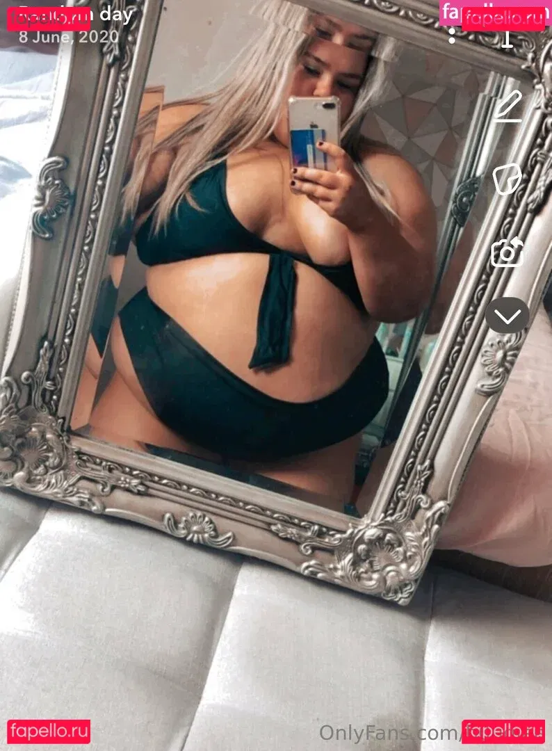 b0ugiee Onlyfans Photo Gallery 