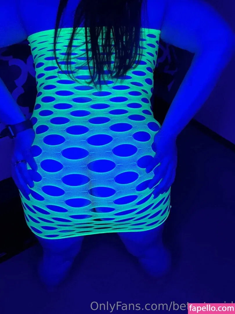 Betsy Torrid Onlyfans Photo Gallery 