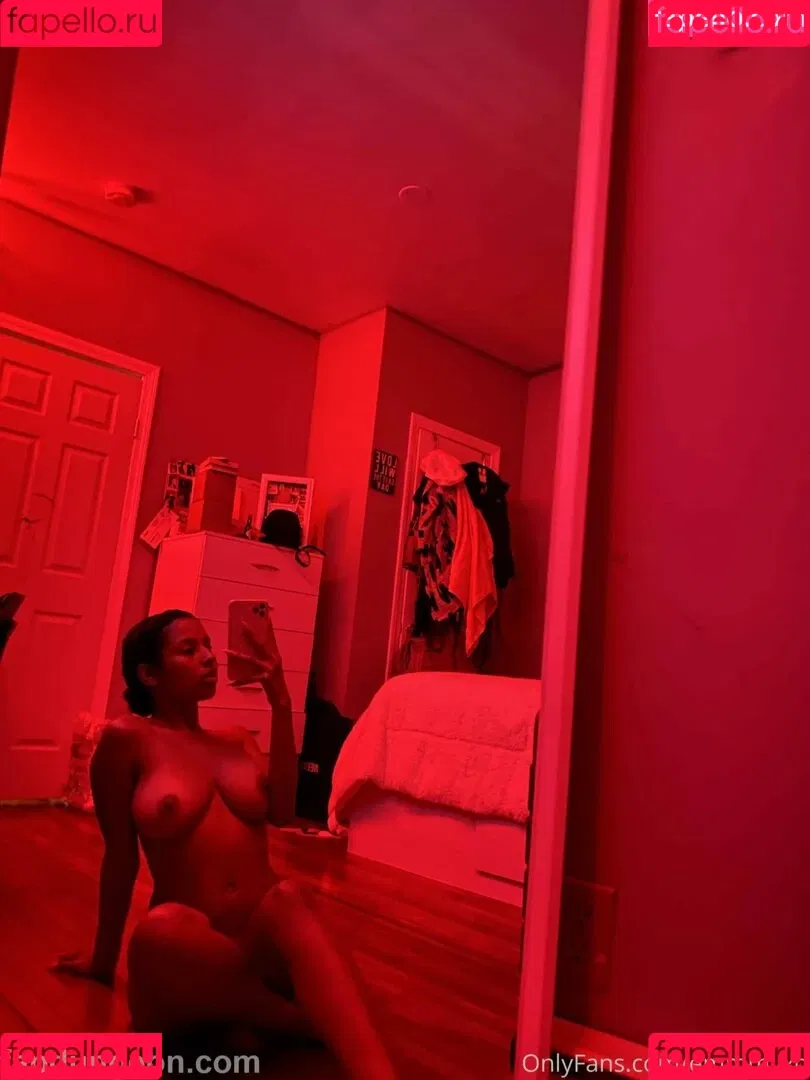 Emmmyxo Onlyfans Photo Gallery 