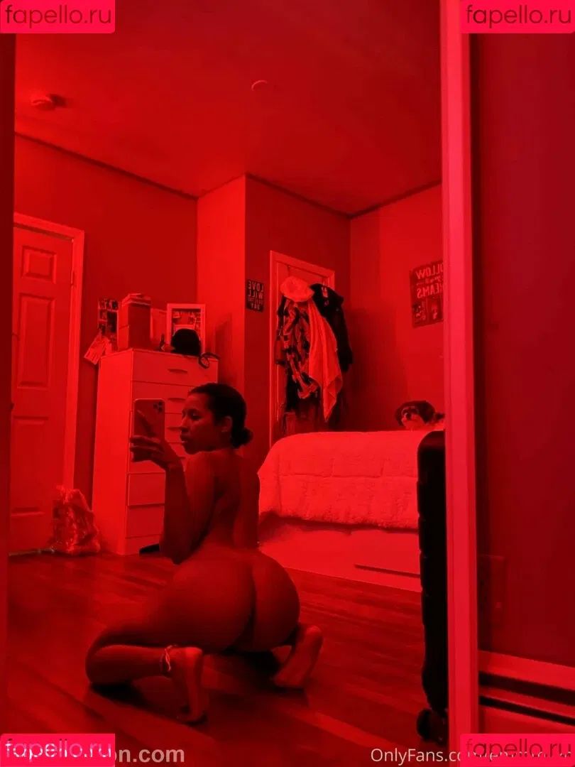 Emmmyxo Onlyfans Photo Gallery 