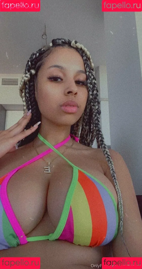 Emmmyxo Onlyfans Photo Gallery 