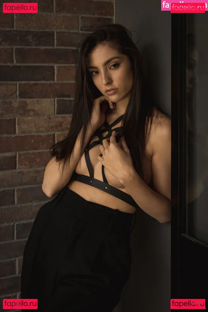 Mathilde Lasry Onlyfans Photo Gallery 