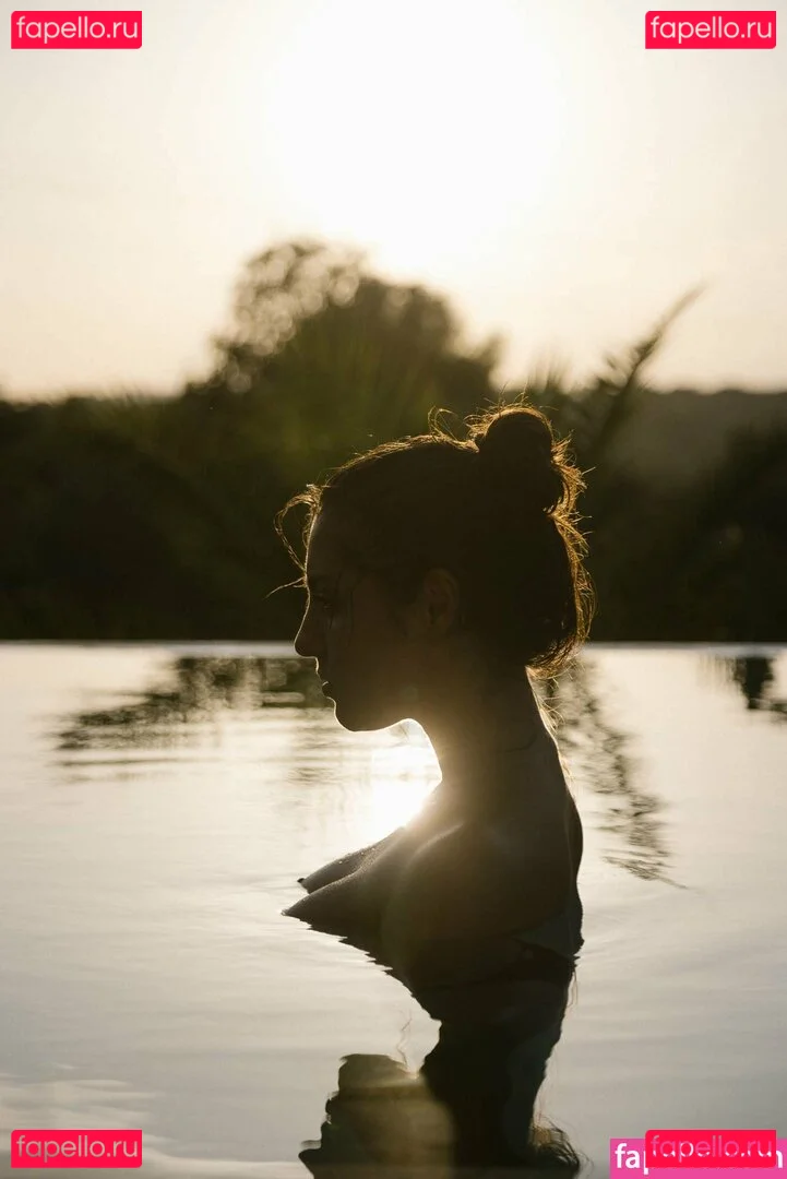 Mathilde Lasry Onlyfans Photo Gallery 