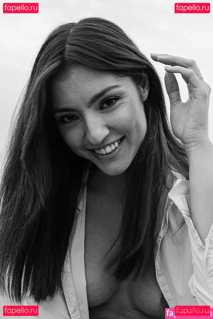 Mathilde Lasry Onlyfans Photo Gallery 